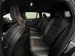 VOLVO V60 R Design / 310PS / NUR 96.tKM / 2.HD / HK / VOLVO V60 R Design / 310PS / NUR 96.tKM / 2.HD / HK /