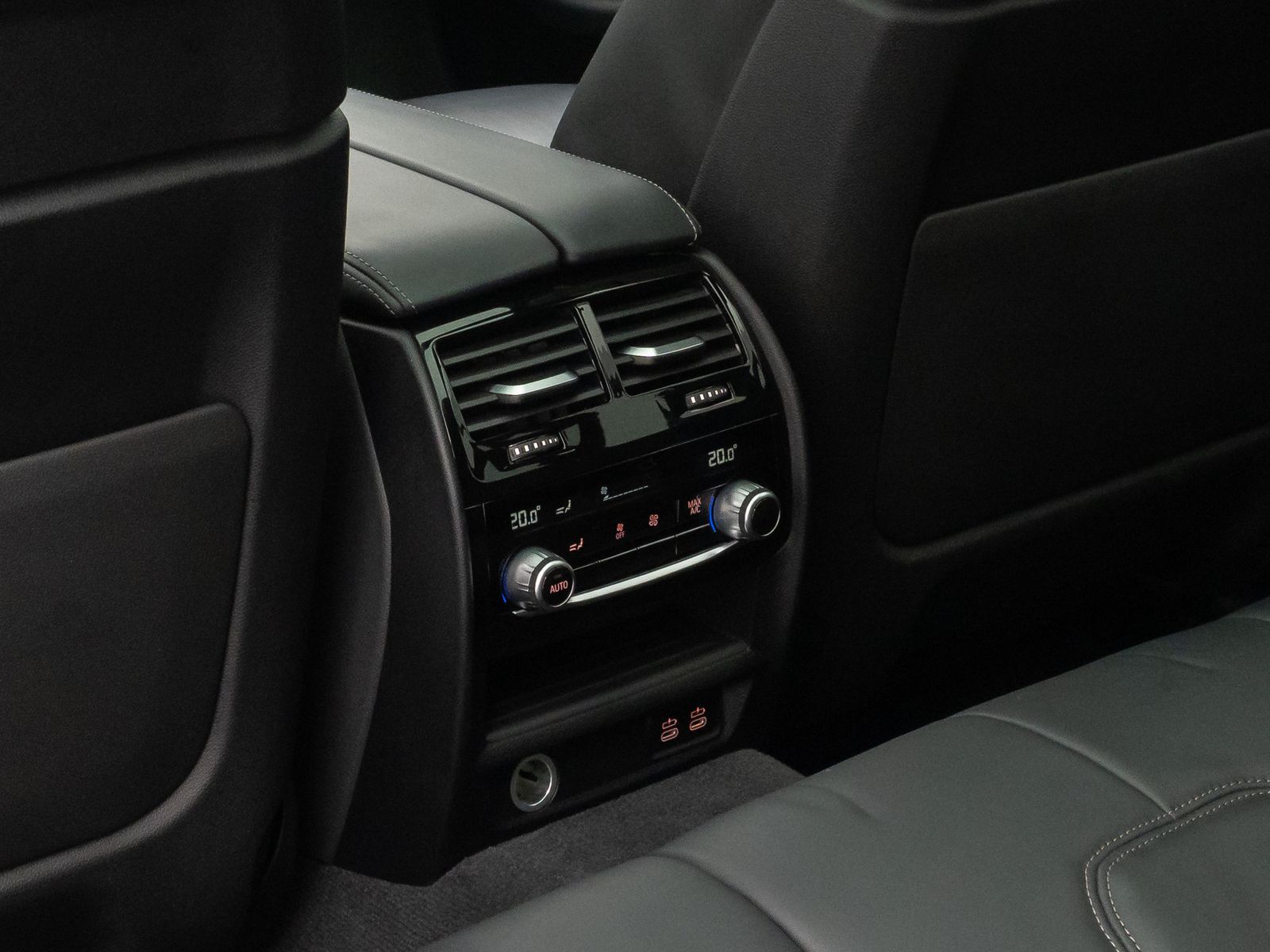 Fahrzeugabbildung BMW 540d xD M Sport DAB Laser HiFi HUD Panorama 20"