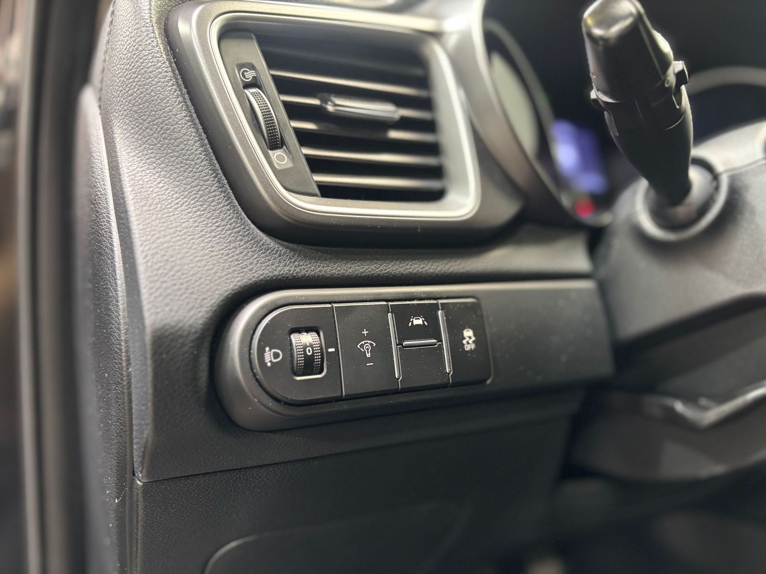 Fahrzeugabbildung Kia cee'd Edition 7 Kamera#Spur#Klima#CarPlay