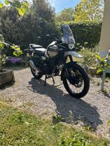 Royal Enfield Himalayan 450 mit viel Zubehör, nur 1 Jahr alt - Offers