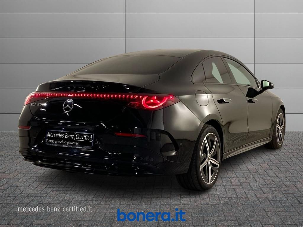 Mercedes-Benz Mercedes CLA EQ 250+ AMG Line Premium imagem 3