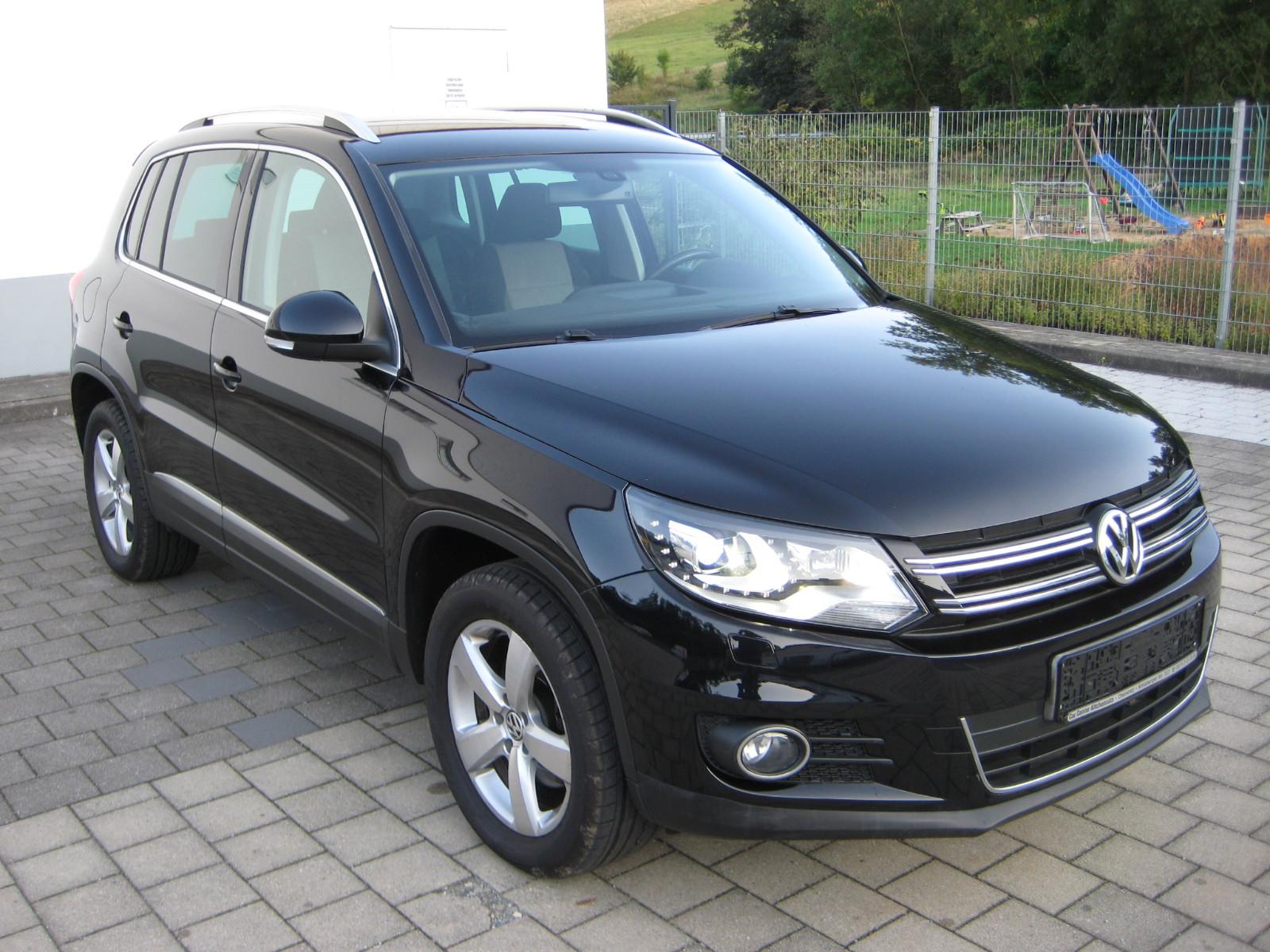 Volkswagen Tiguan Sport & Style 4Motion aus Rentnerhand!