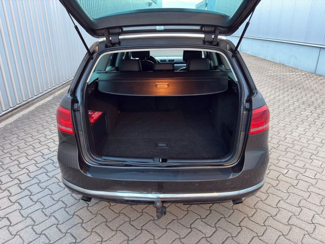 VW Passat Variant Comfortline 4Motion BMT — Bild 13
