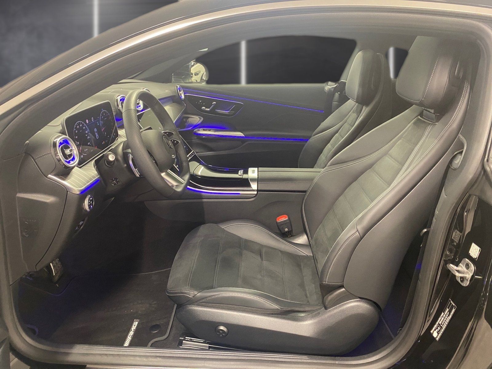 Fahrzeugabbildung Mercedes-Benz CLE 200 AMG Plus*Pano*STDHZG*HUD*360*Totwink*Mem