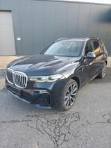 BMW X7 xDrive30d - - BMW X7 mit Anhängerkupplung