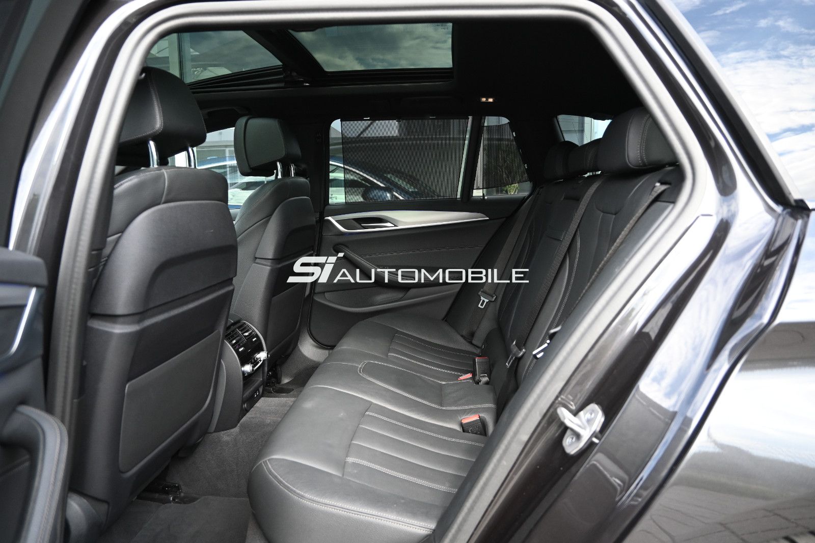 Fahrzeugabbildung BMW 540d xDr. Touring M-Sport °ACC°AHK°STANDHZ°PANO°