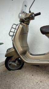 Vespa LX 50 Touring 2 Takt - VESPA LX 50 2T