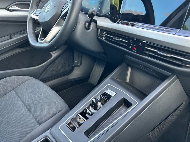Golf VIII Variant Life