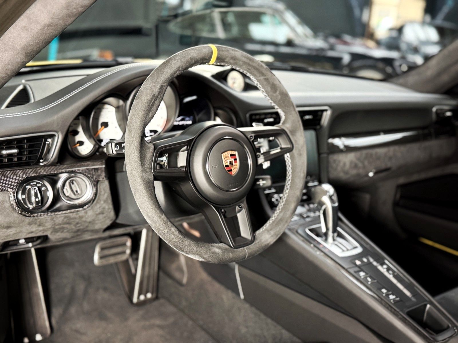 Fahrzeugabbildung Porsche 911 GT3 RS + vor OPF + 266 km + PCCB + Clubsport