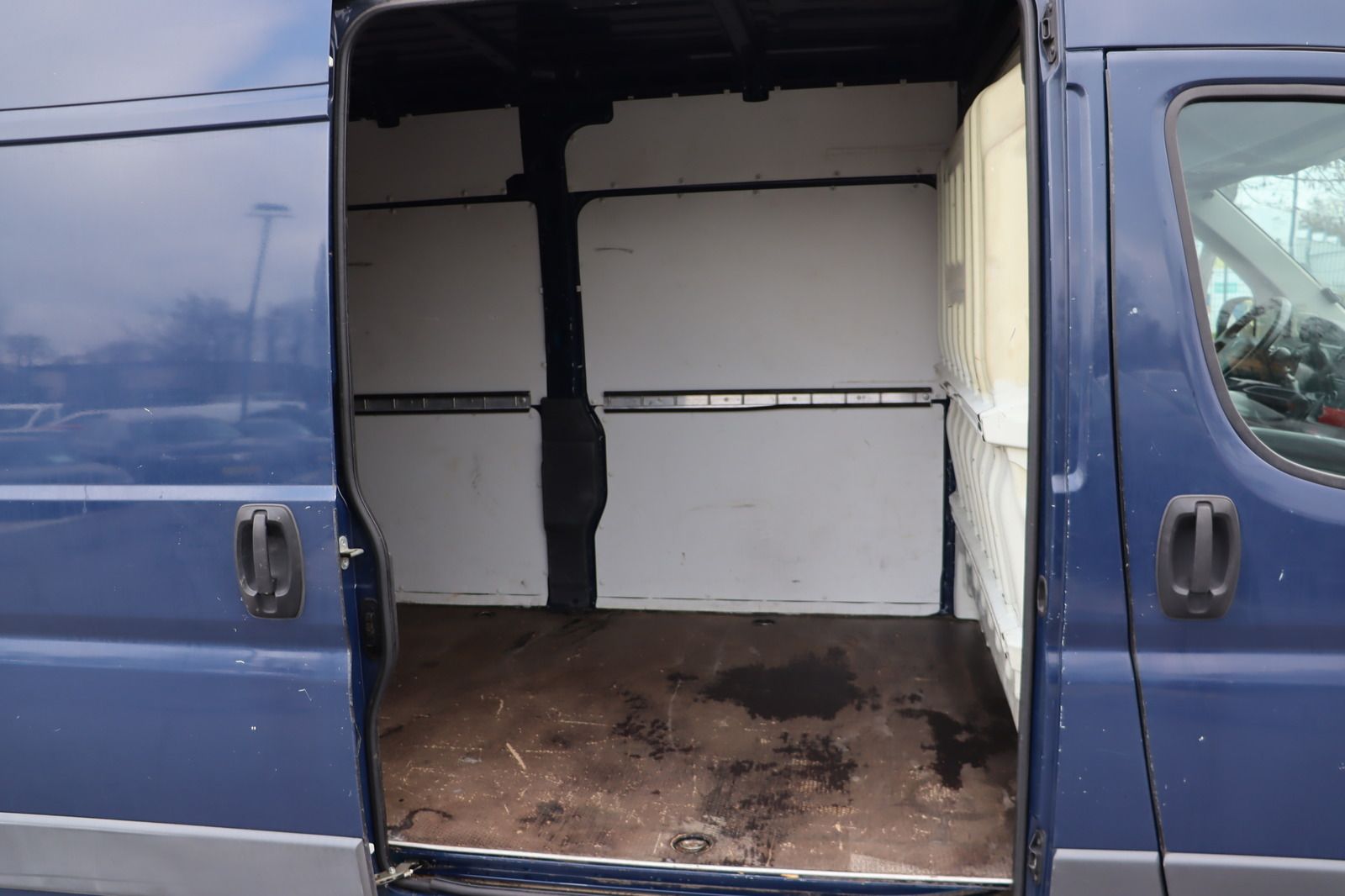 Fahrzeugabbildung Peugeot Boxer 2,2 HDi 110 Kasten L3 H2