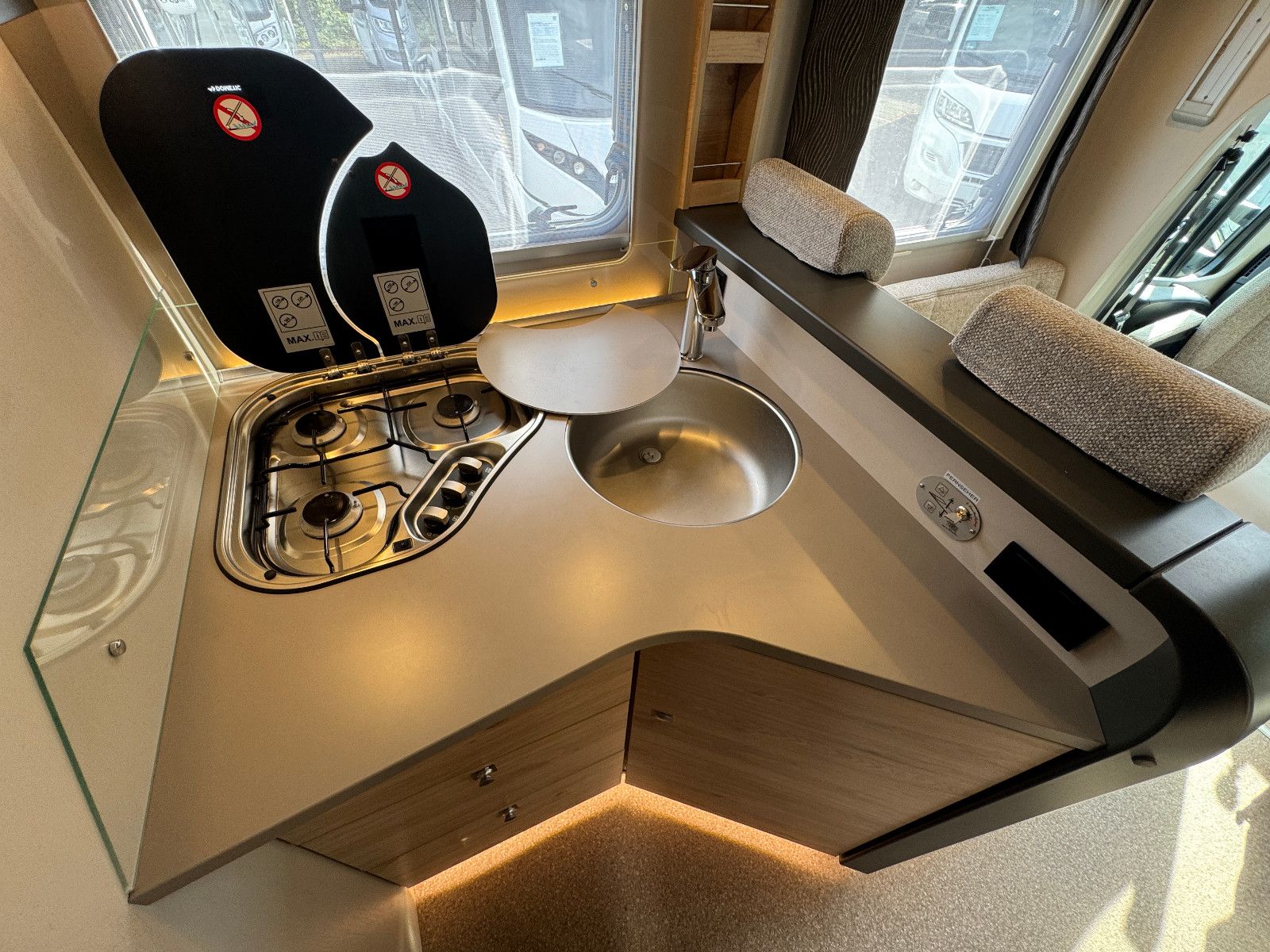 Fahrzeugabbildung Dethleffs PULSE CLASSIC SoMo T 7051 DBM / EB SOLAR 1.HAND