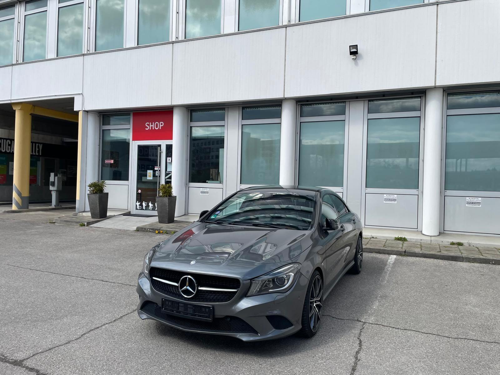 Mercedes-Benz CLA 200