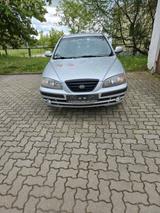 Hyundai Elantra - Hyundai Elantra