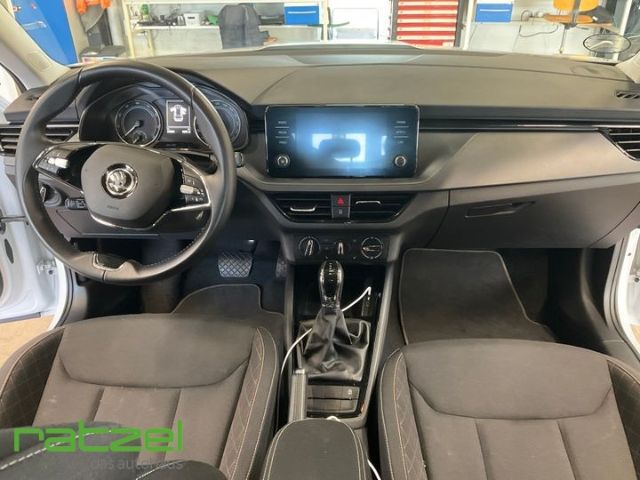 Fahrzeugabbildung SKODA Kamiq Ambition 1.5 TSI LED ACC Spurhalteass. Sit