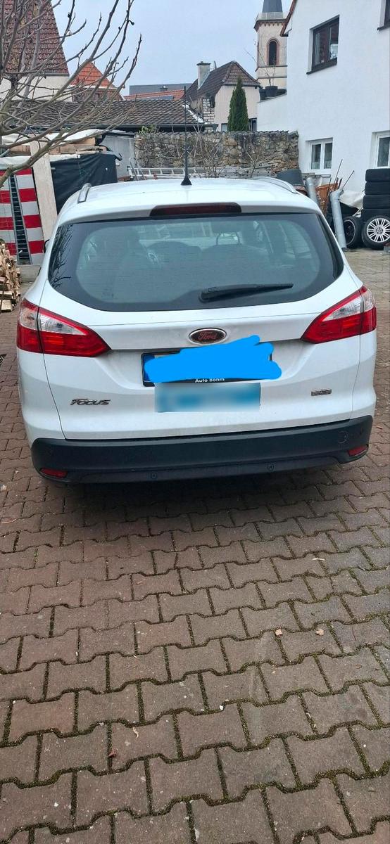 Ford Focus 2013 — engine 101 HP (74kW)