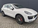Porsche Cayenne 4.8l V8 Turbo AHK Panodach Luftfederung - Porsche aus 2018
