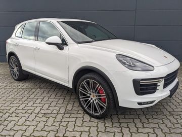 Porsche Cayenne - 2