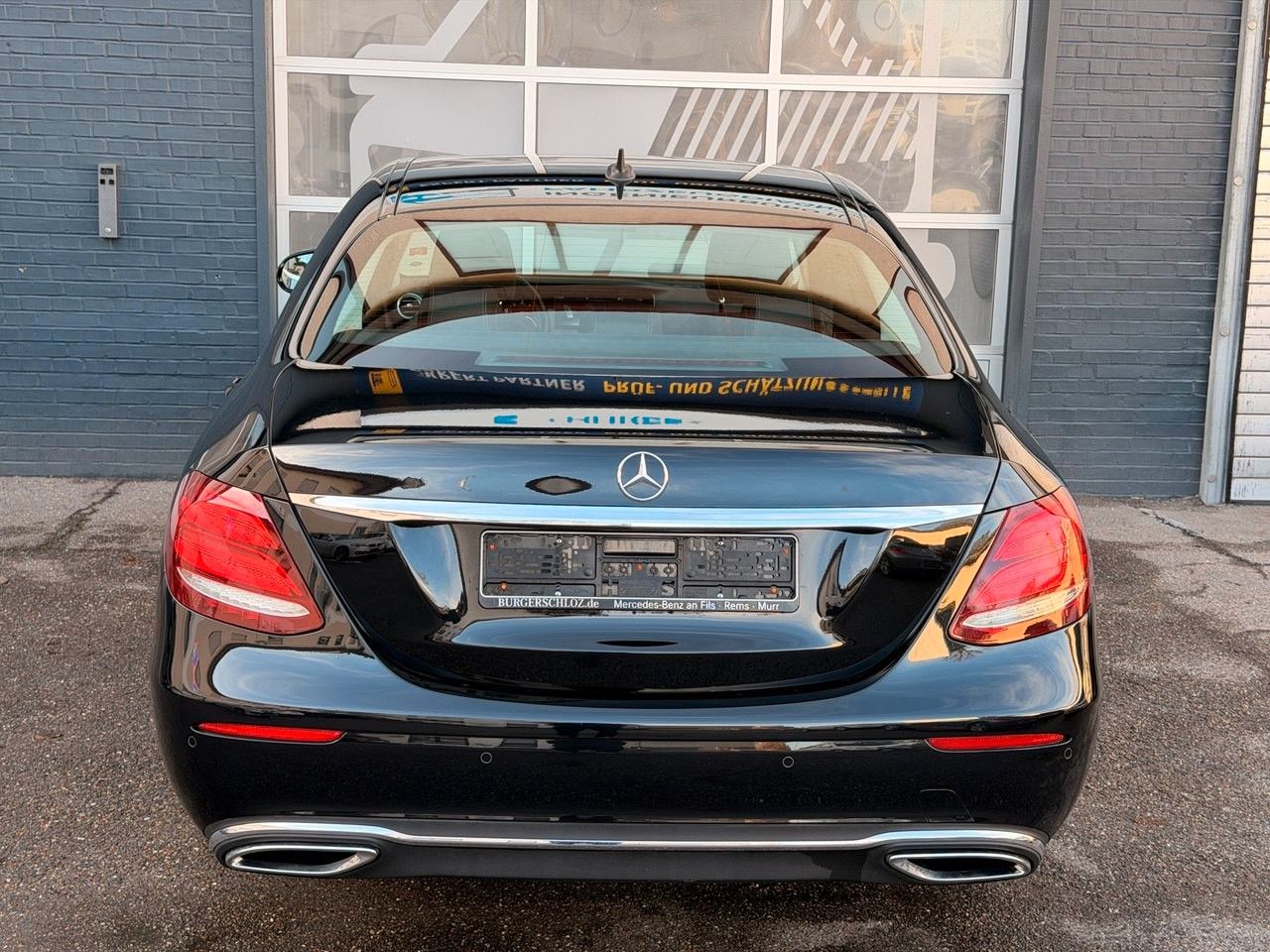 Mercedes-Benz E 220d 9G/KAM/LED/AVANTGARDE foto 10