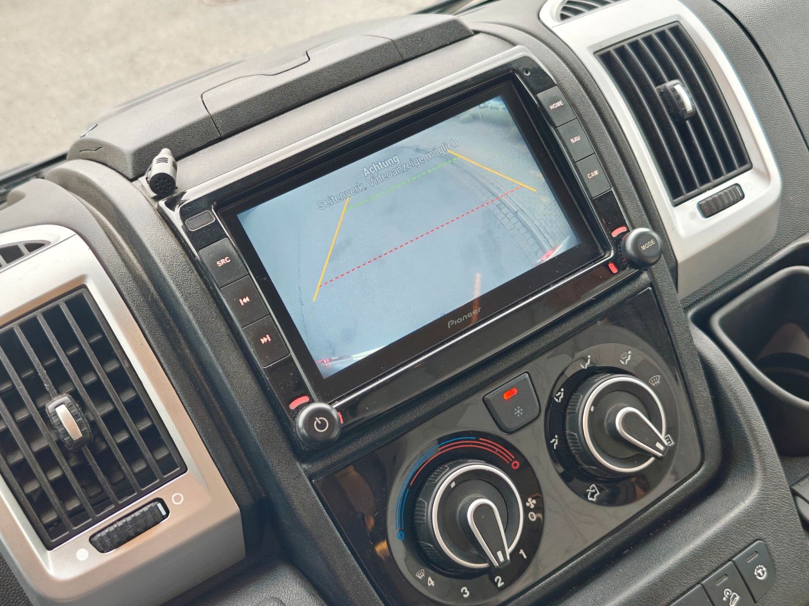 Fahrzeugabbildung Bürstner Lyseo TD IT 728 G - Automatik, SAT, TV, Navi -