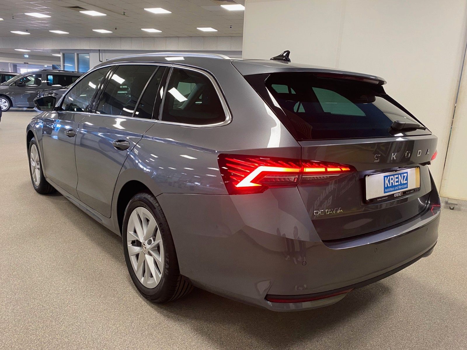 Fahrzeugabbildung SKODA Octavia 1.5 TSI MHEV DSG Selection+NAVI+AHK+ACC+