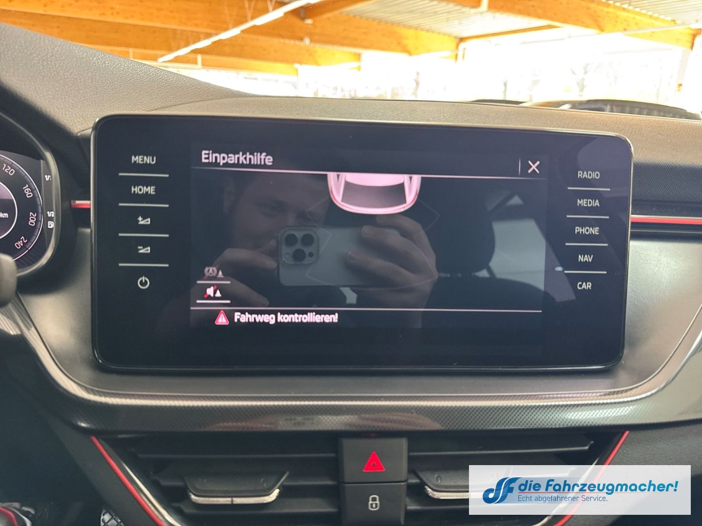 Fahrzeugabbildung SKODA Scala Ambition 1.5 TSI AHK-klappbar Navi Digital