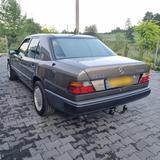 Mercedes-Benz Mercedes W124 MOPF0 300D TURBO schiebedach... - Mercedes-Benz 300 mit Diesel-Antrieb: 300d Turbo