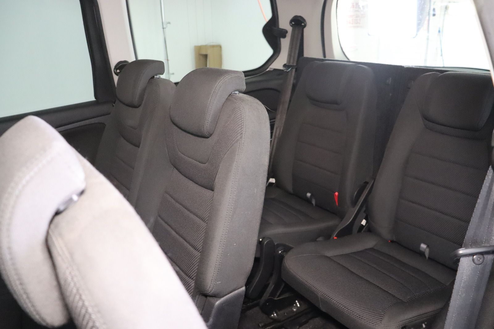 Fahrzeugabbildung Ford Galaxy 7-Sitze * Sitzhzg. * Klimaauotm.