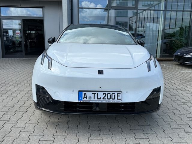 Lynk & Co 02