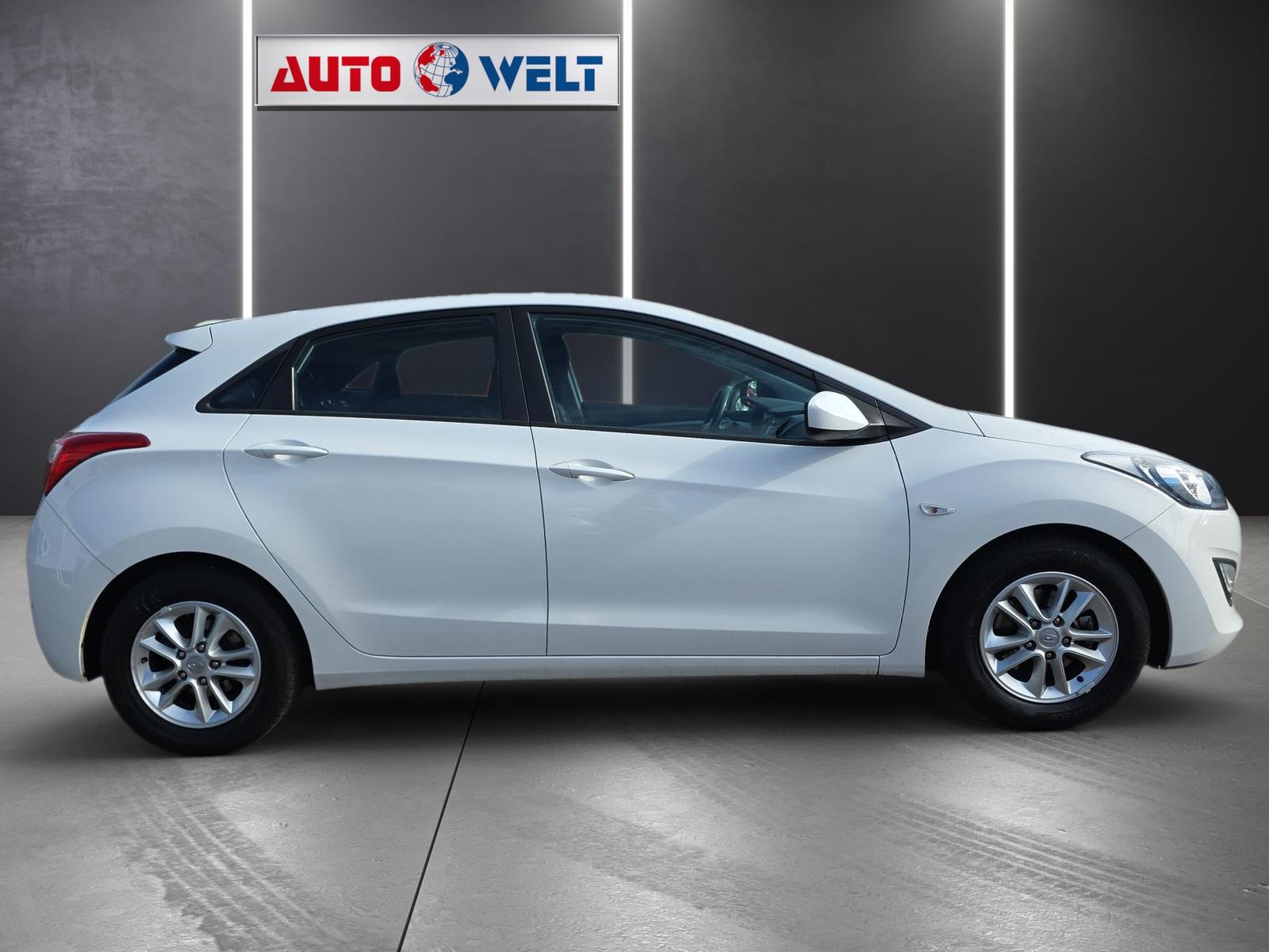 Hyundai i30 1.4 Classic Sitzheizung PDC Bluetooth Klima