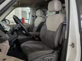 Volkswagen T7 Multivan Style lang ACC Matrix vis-a-vis AHK - VW T7 Multivan Gebrauchtwagen in Wuppertal