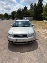 Audi A4 2.0 Avant - - Audi A4 aus 2003: Kombi