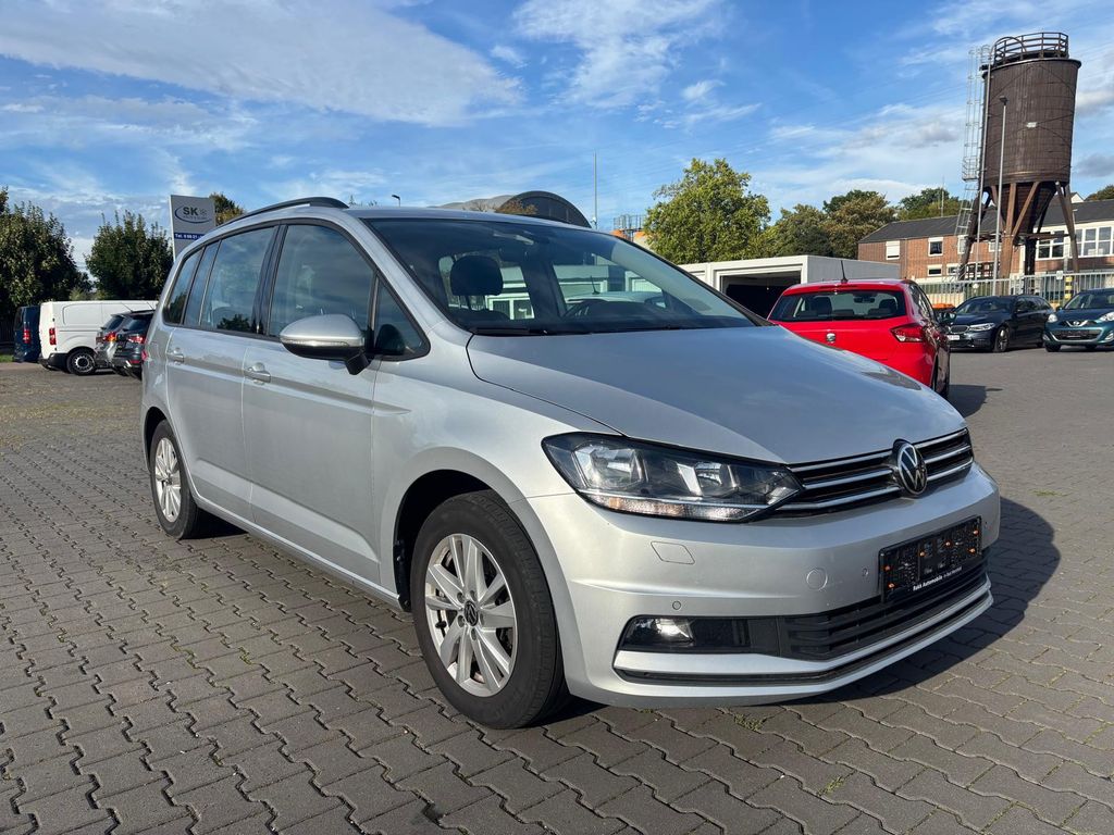 Image of Volkswagen Touran