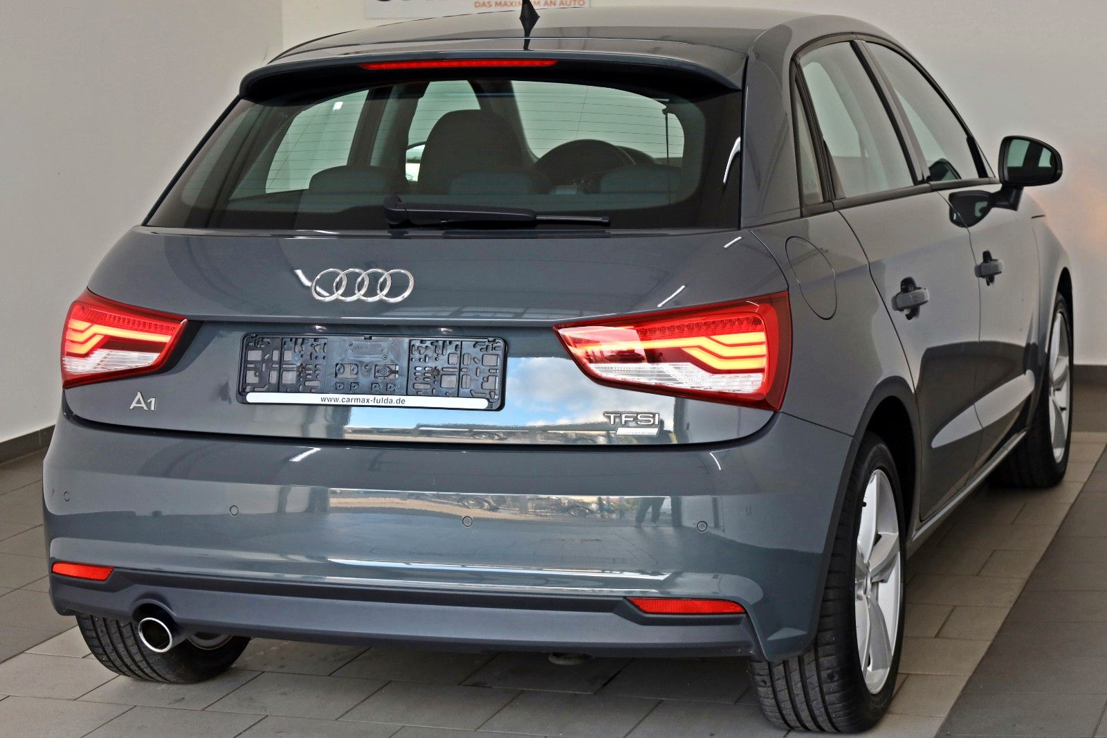 Fahrzeugabbildung Audi A1 Sportback design,PDC,8 fach bereift