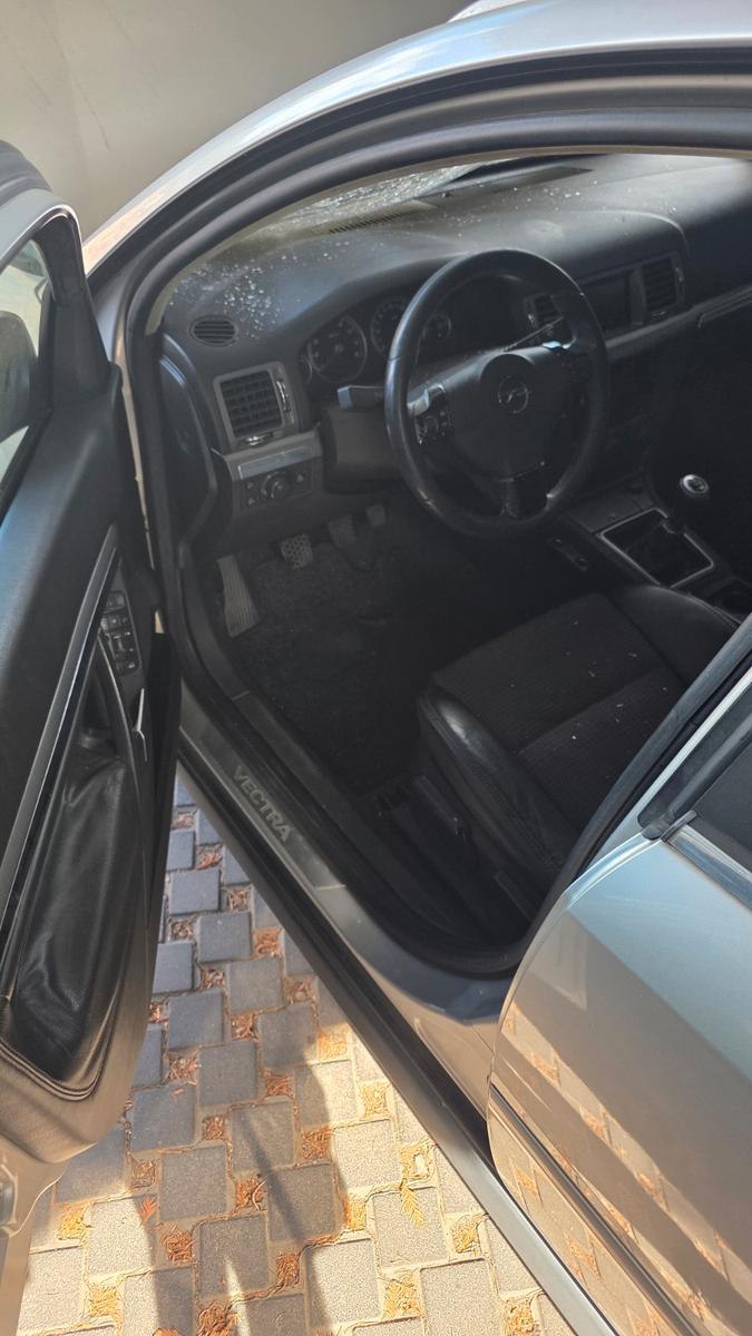 Opel Vectra 2006 — photo 11