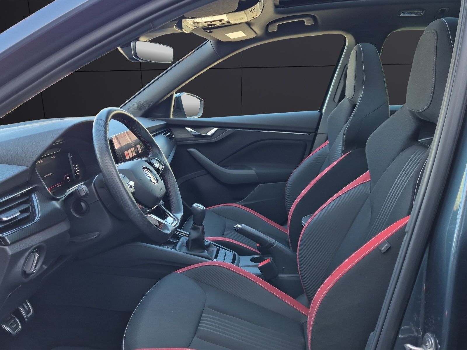 Fahrzeugabbildung SKODA Kamiq TSI Monte Carlo LED Navi Pano AID RFK SH b