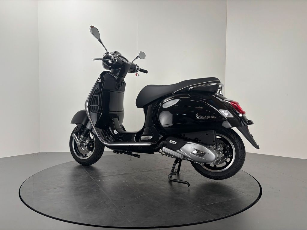 Fahrzeugabbildung Vespa GTS 125 FL SUPER *2026 NEUFAHRZEUG*