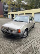 Opel Kadett E - Opel Kadett: Kleinwagen