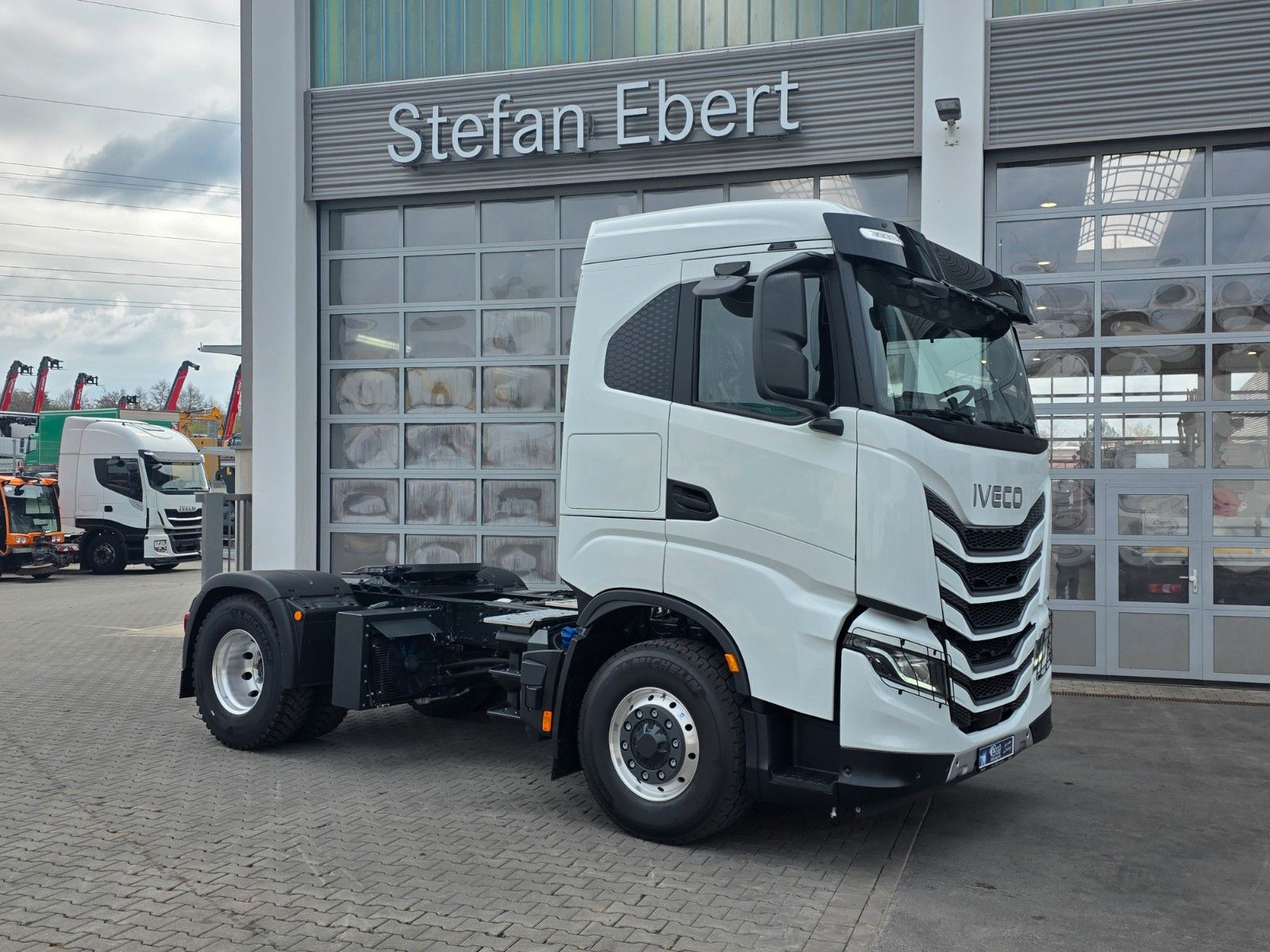 Fahrzeugabbildung Iveco X-Way AS440S50T/P 4x4 HI-TRACTION Intarder Alu