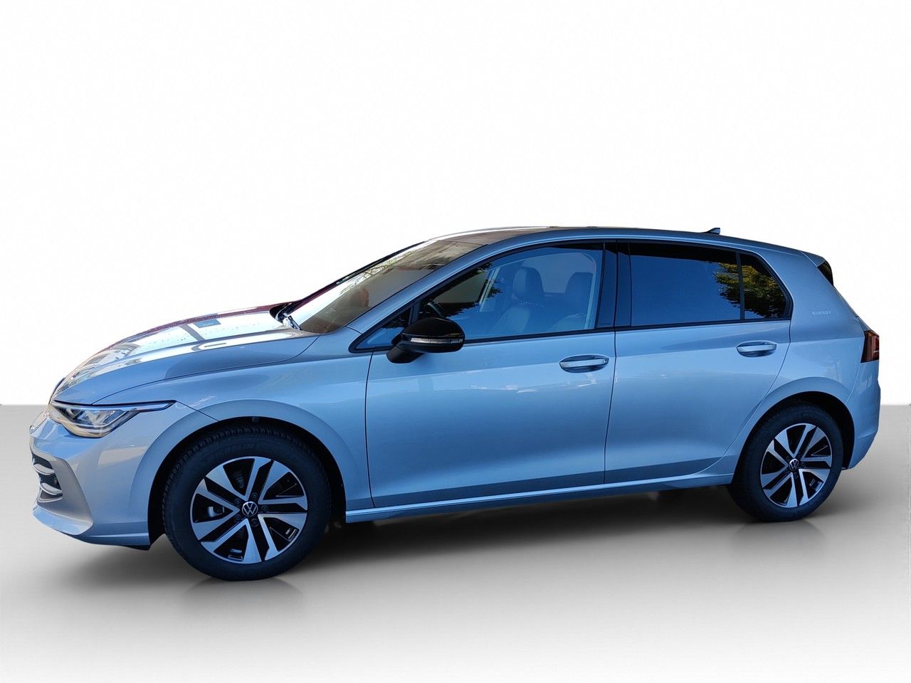 Volkswagen Golf VIII 1.5 TSI DSG Energy ACC LED R. Kamer foto 5
