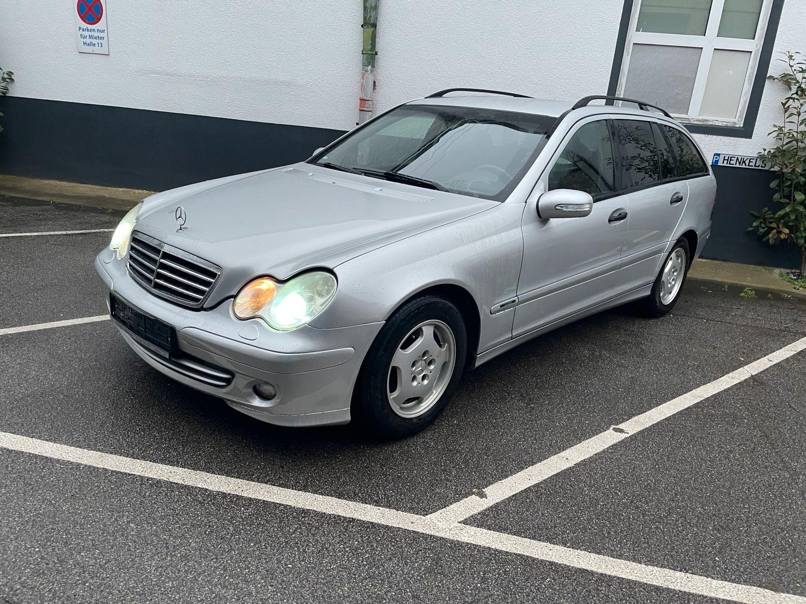 Mercedes-Benz C 220