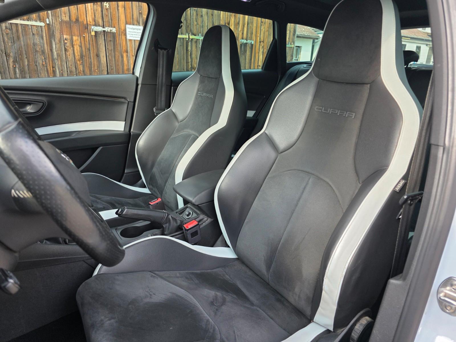 Seat Leon ST Cupra 280 ch • Boîte manuelle • Baquets cuir • Toit pano • DCC • GPS