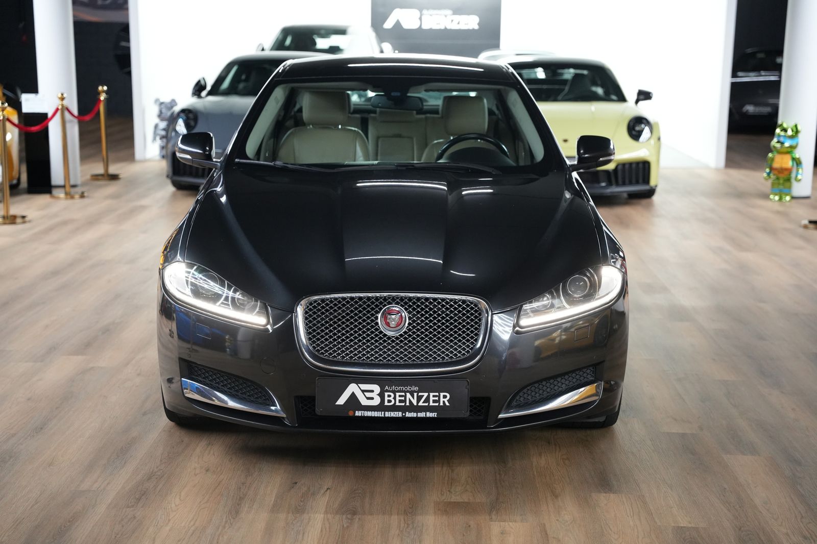Fahrzeugabbildung Jaguar XF 2.2 Diesel *Automatik*Kamera*Leder*Navi