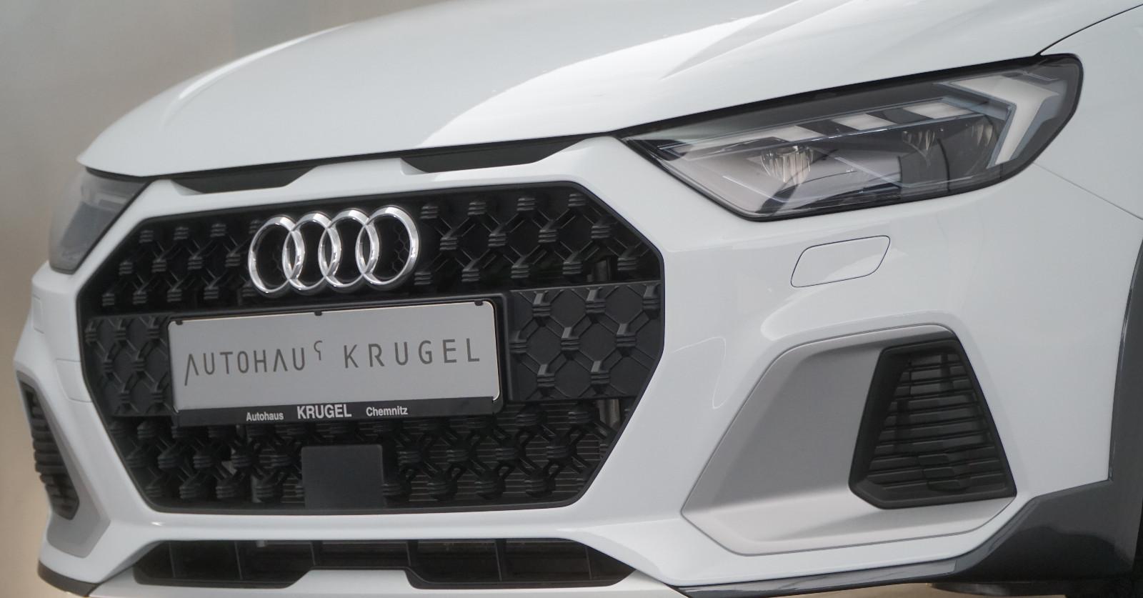 Audi A1 Citycarver Gletscherweiß! Optik-Paket!