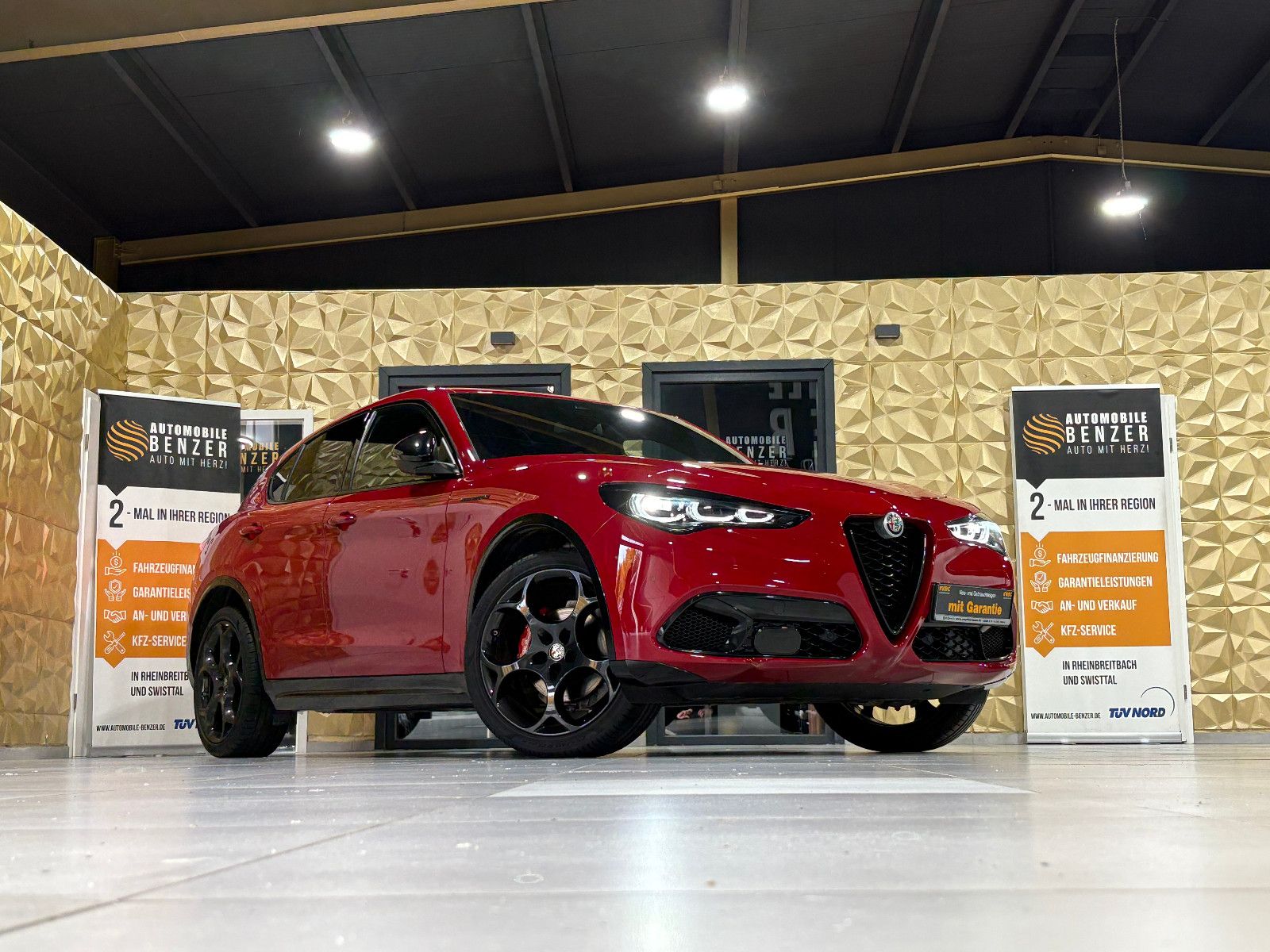 Fahrzeugabbildung Alfa Romeo Stelvio Competizione Q4/HARMAN/KARDON/KAMEERA