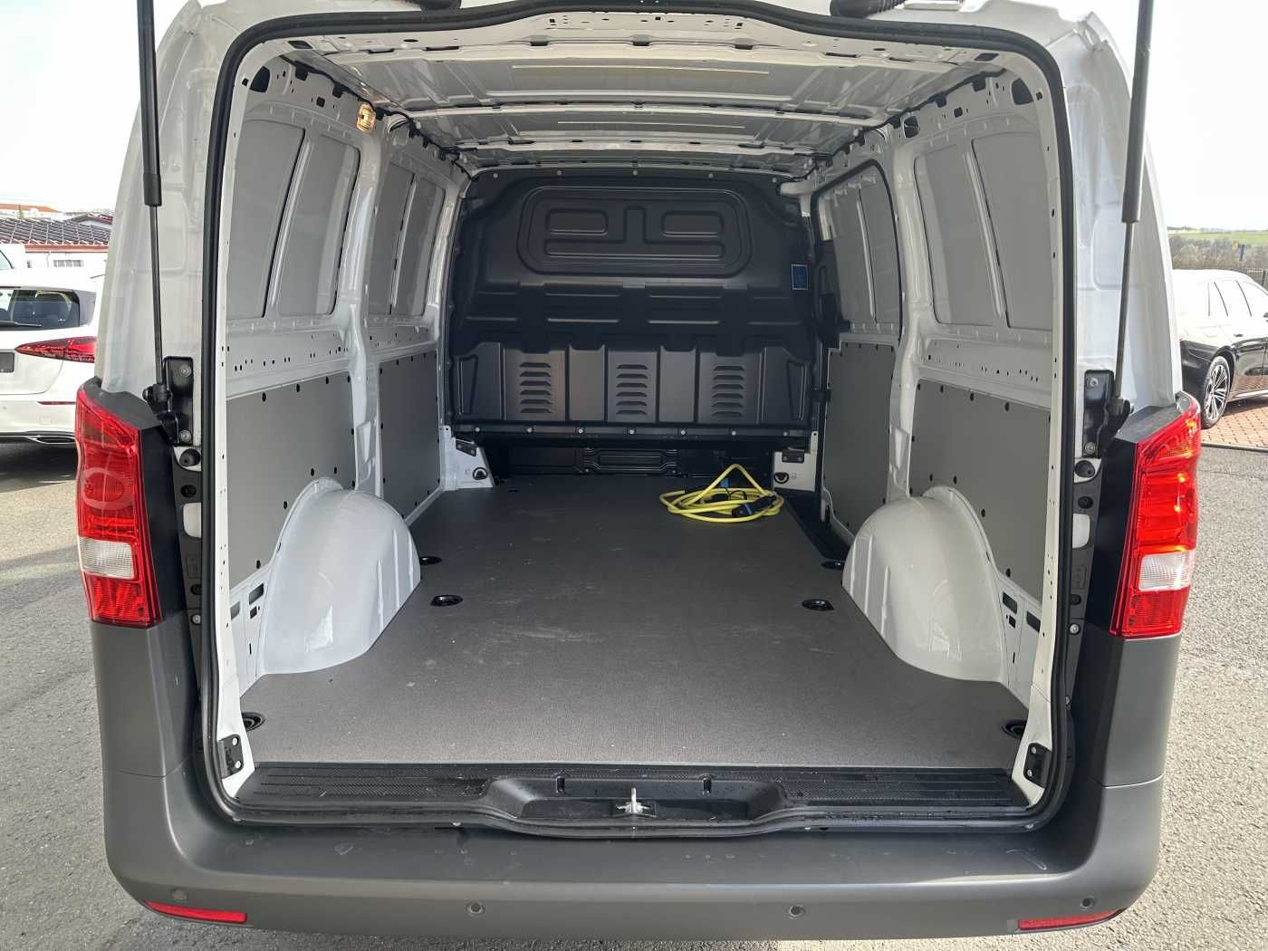 Fahrzeugabbildung Mercedes-Benz eVito 112 Klima Kamera Audio 30 Sitzheiz Tempom.