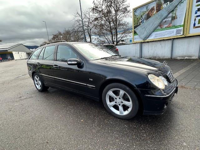 Mercedes-Benz C230 2005 — rear view