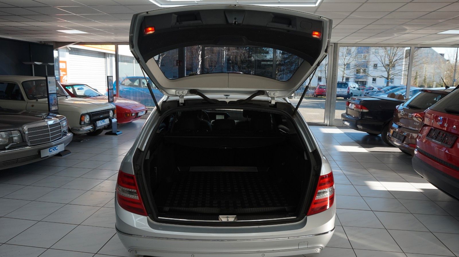 Fahrzeugabbildung Mercedes-Benz C 250 T Scheckheft Avantgarde