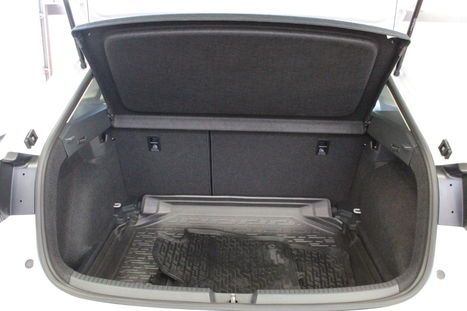 Fahrzeugabbildung Volkswagen Taigo 1.0 TSI, Life *Kamera*Sitzhzg*#15387