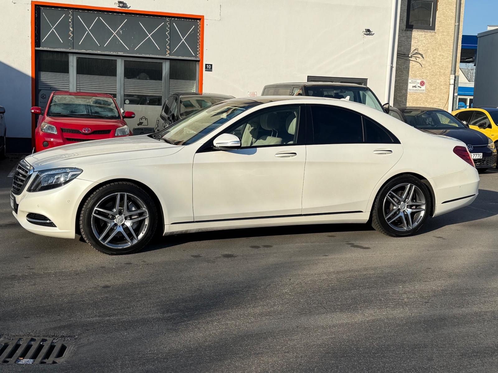 Mercedes-Benz S 350d Lim.BlueTec/d 4Matic*AMG-Felgen*Burmester