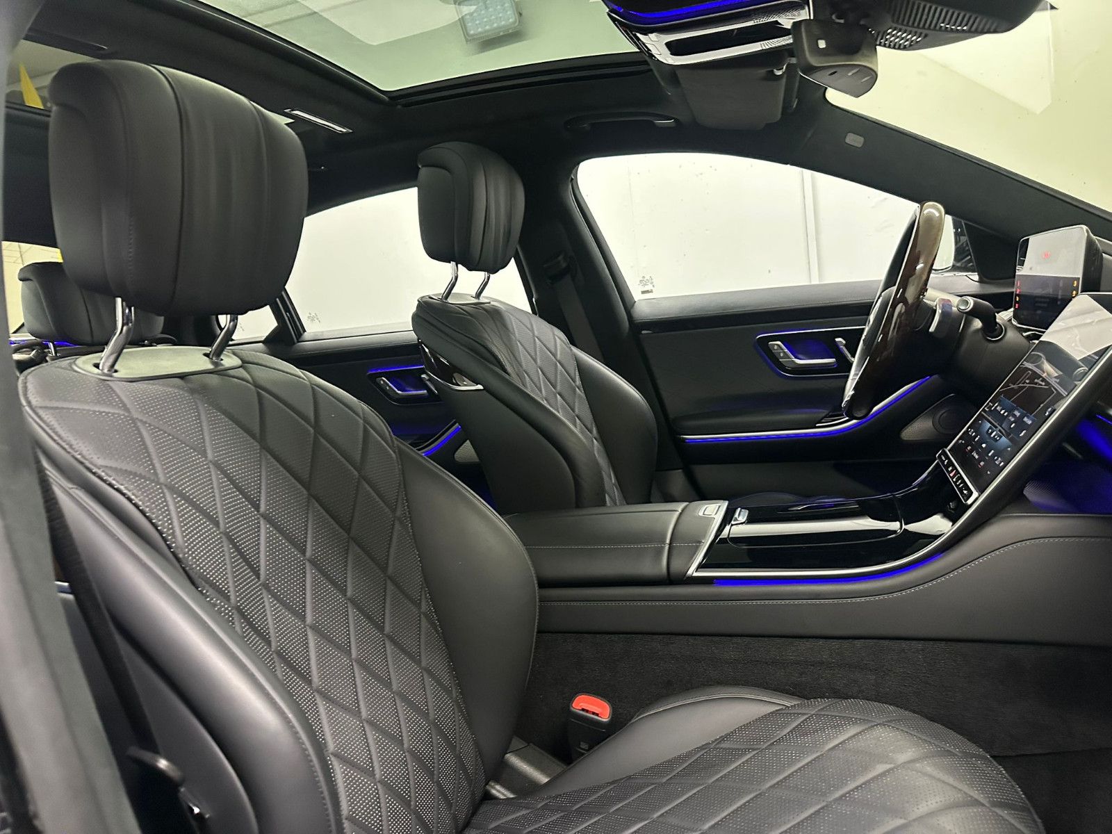 Fahrzeugabbildung Mercedes-Benz S 450 4MATIC L *AMG-LINE*ACTIVE BODY*EXKLUSIV*TV